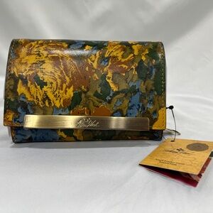 NWT Patricia Nash Cametti Wallet in Wildflower